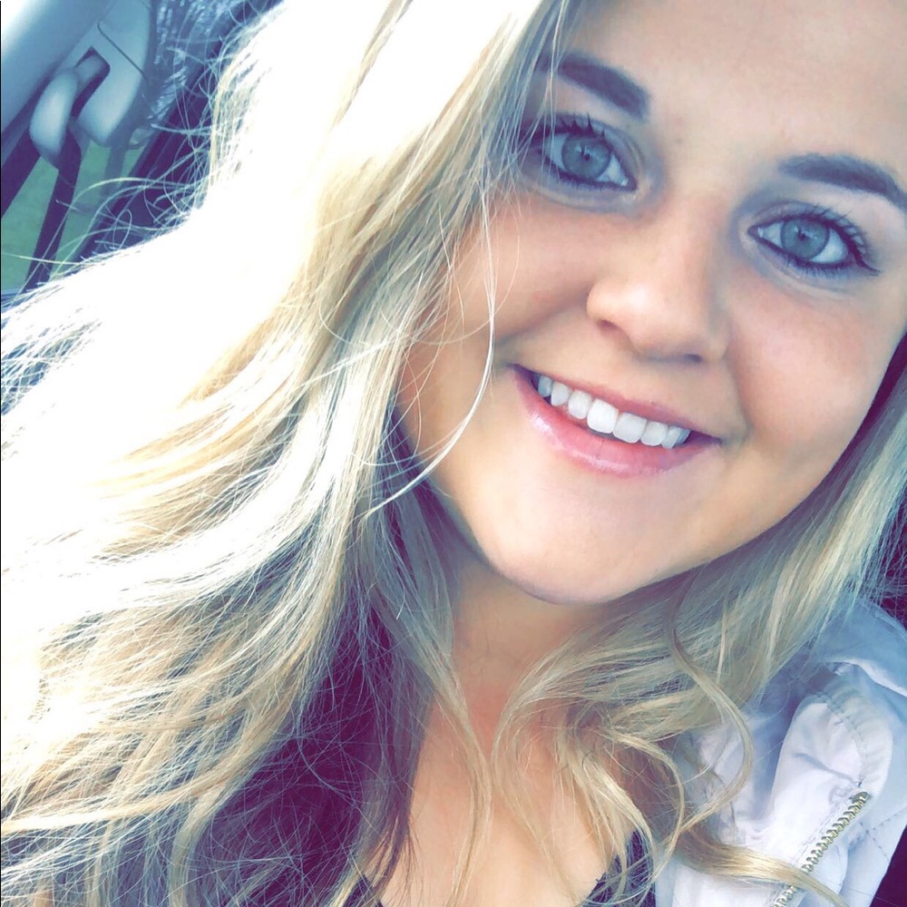 Meet your Posher, Kara